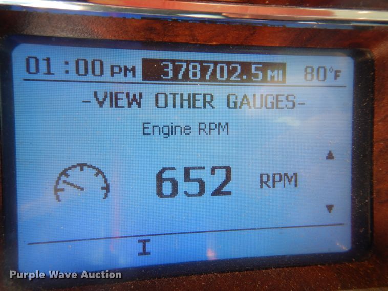 image for item DI0442 2014 Mack CHU  semi truck