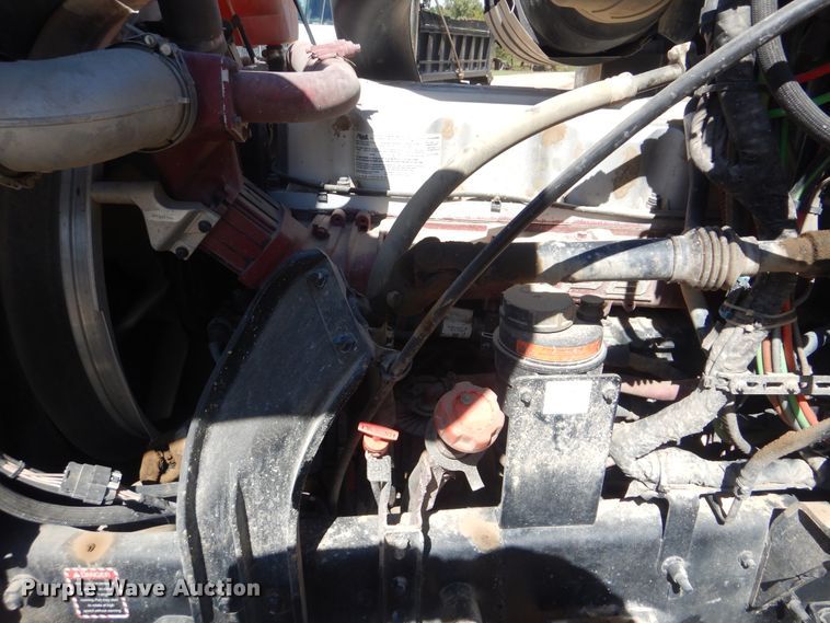 image for item DI0442 2014 Mack CHU  semi truck