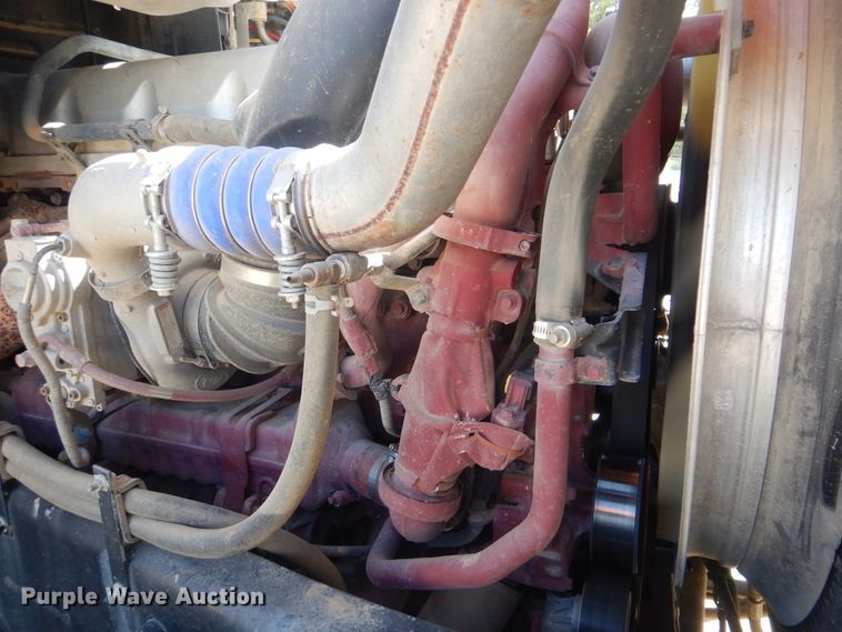 image for item DI0442 2014 Mack CHU  semi truck