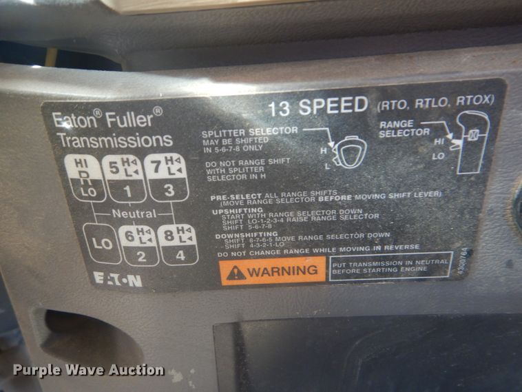 image for item DI0443 2009 Mack CHU  semi truck