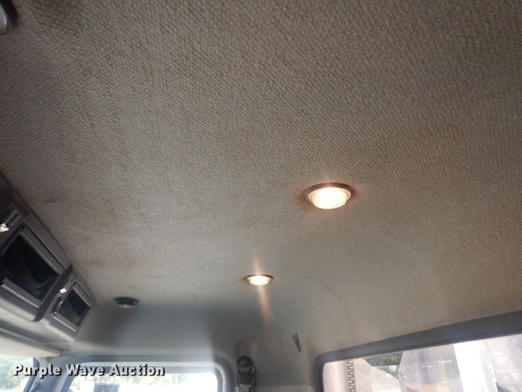 image for item DI0443 2009 Mack CHU  semi truck