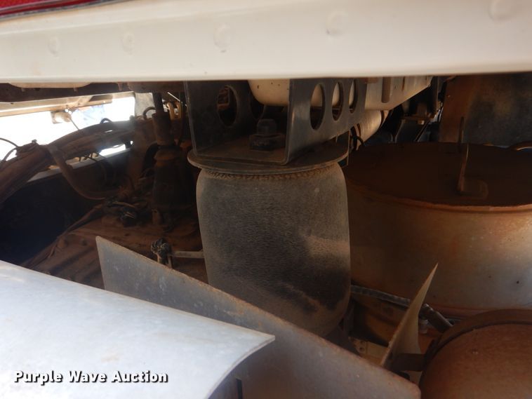 image for item DI0443 2009 Mack CHU  semi truck