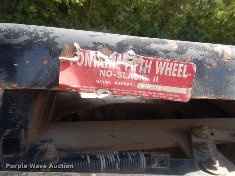 image for item DI0443 2009 Mack CHU  semi truck