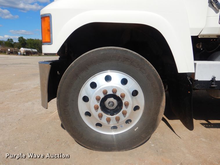 image for item DI0443 2009 Mack CHU  semi truck