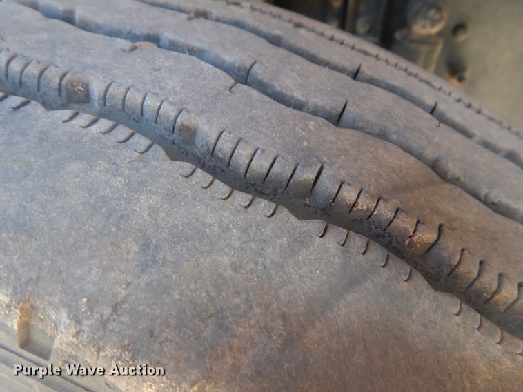 image for item DI0443 2009 Mack CHU  semi truck