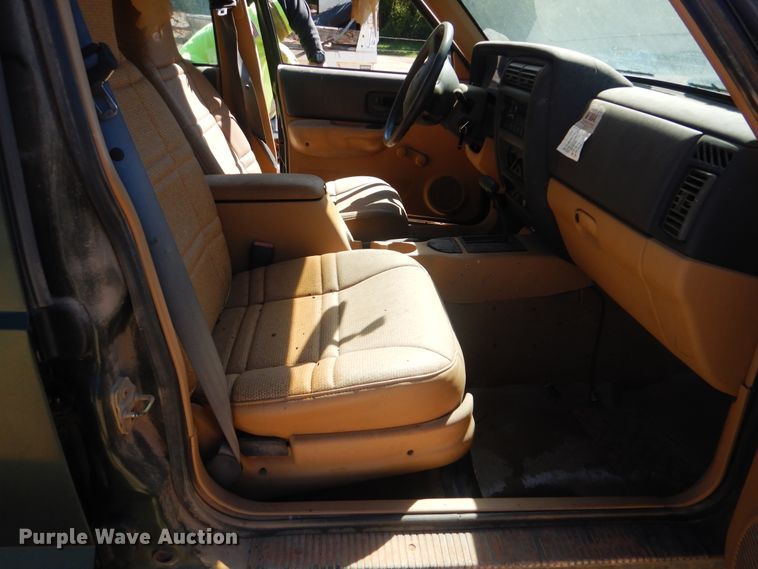 image for item DI0445 1997 Jeep Cherokee  SUV