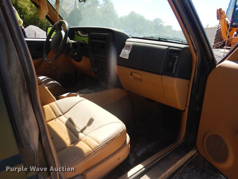 image for item DI0445 1997 Jeep Cherokee  SUV