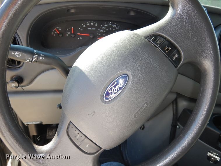 image for item DJ6839 2007 Ford E150  van