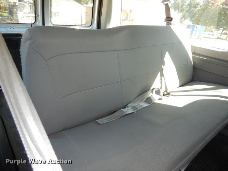 image for item DJ6839 2007 Ford E150  van