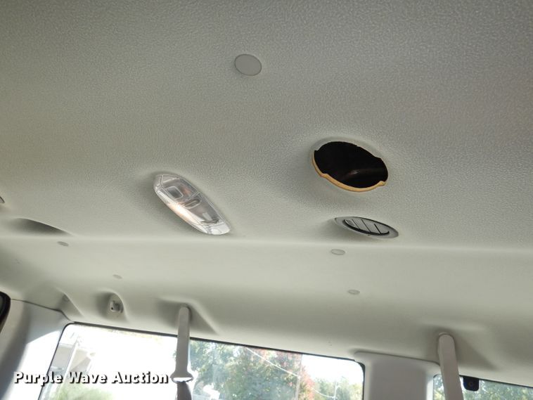 image for item DJ6839 2007 Ford E150  van