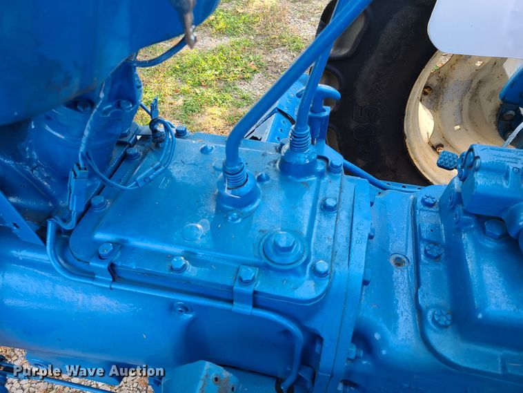 image for item DY9981 Ford  tractor
