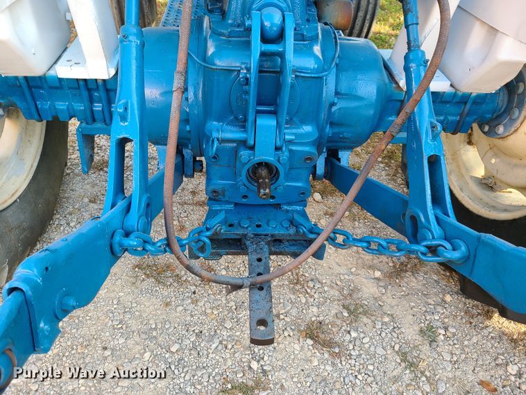 image for item DY9981 Ford  tractor