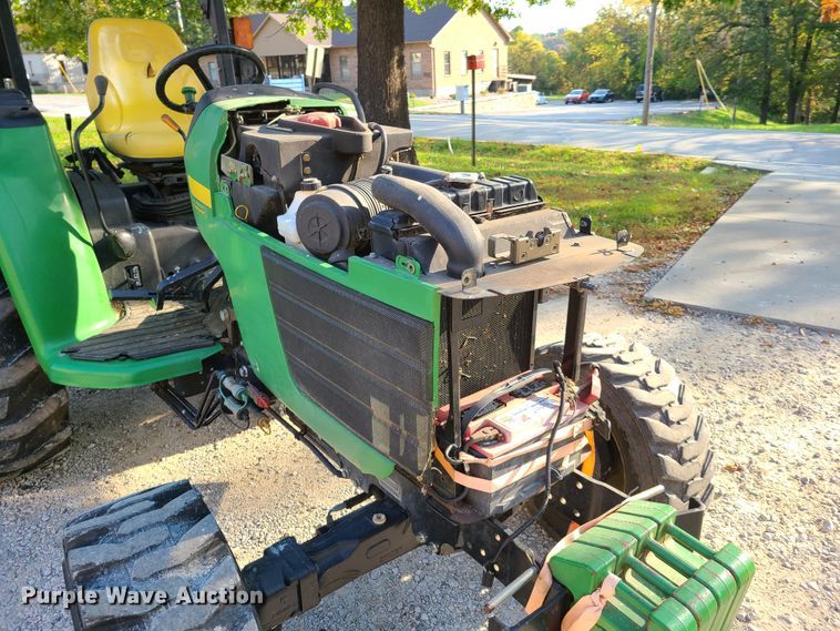image for item DY9984 John Deere 4610  MFWD tractor