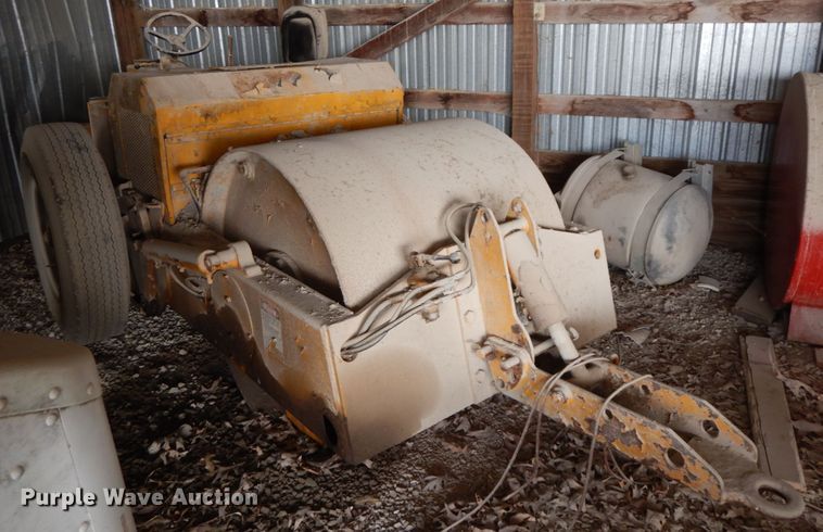 image for item FG9514 Ferguson 46  double drum roller compactor