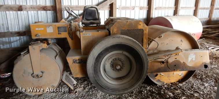 image for item FG9514 Ferguson 46  double drum roller compactor