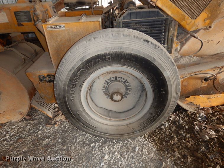 image for item FG9514 Ferguson 46  double drum roller compactor