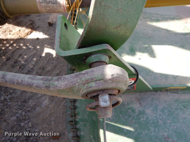 image for item FG9517 John Deere 513 rotary mower