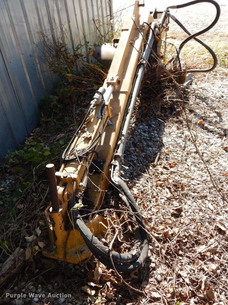 image for item FG9519 Tiger ditcher