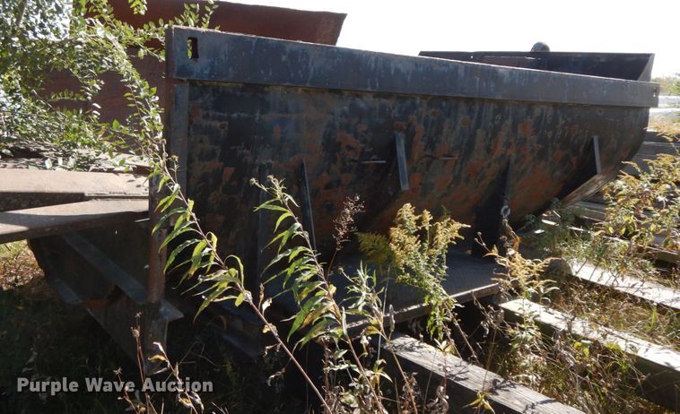 image for item FG9522 Barrel bed