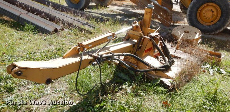 image for item FG9523 Tiger 4987 side boom rotary mower