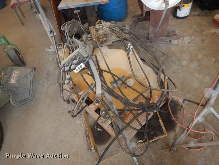 image for item FG9523 Tiger 4987 side boom rotary mower