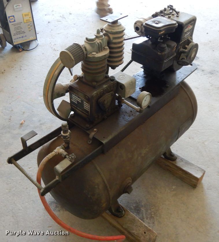 image for item FG9524 Gardner Denver ACB1010  air compressor