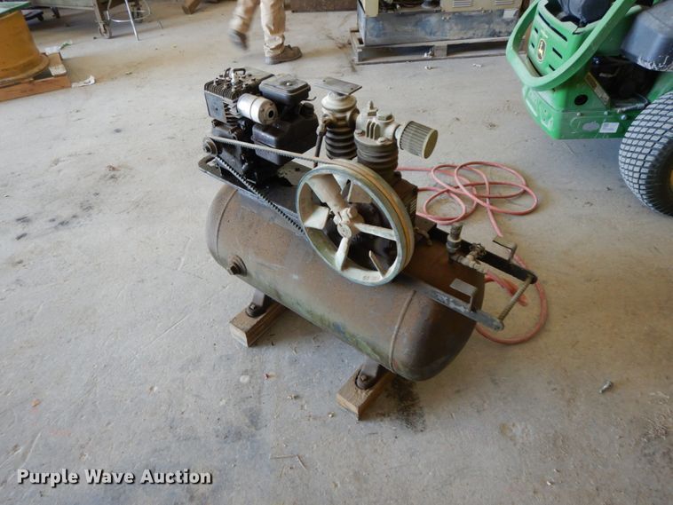 image for item FG9524 Gardner Denver ACB1010  air compressor