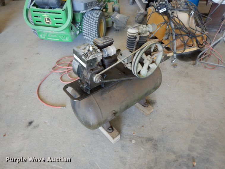 image for item FG9524 Gardner Denver ACB1010  air compressor