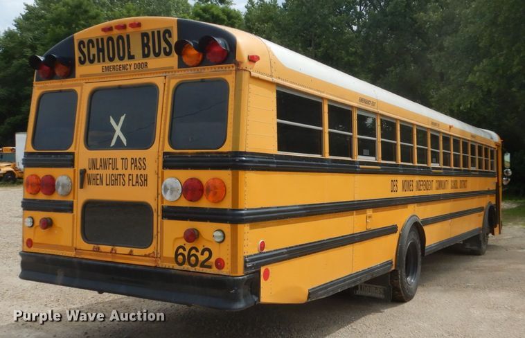 image for item FK9326 2003 Thomas Built Saf-T-Liner MVP EF  school bus