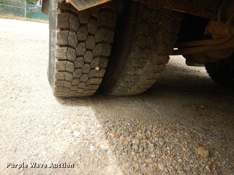 image for item FK9326 2003 Thomas Built Saf-T-Liner MVP EF  school bus