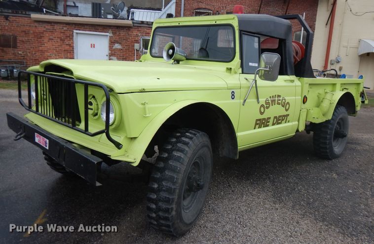 image for item FR9047 1968 Kaiser Jeep 3521  brush fire truck