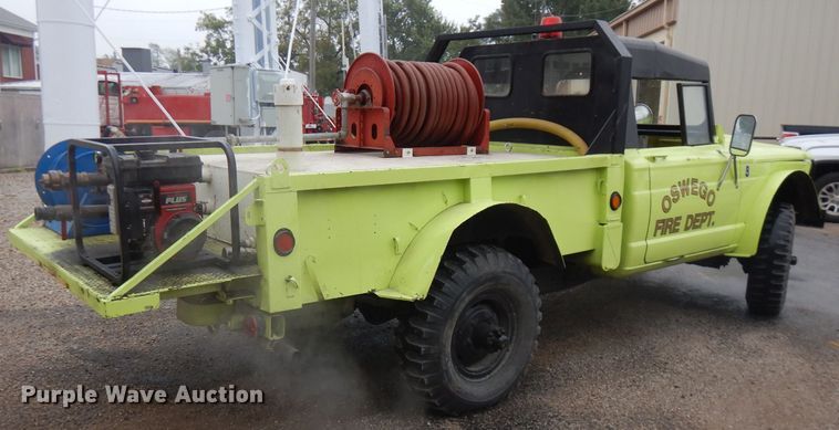 image for item FR9047 1968 Kaiser Jeep 3521  brush fire truck