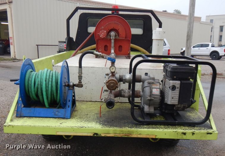 image for item FR9047 1968 Kaiser Jeep 3521  brush fire truck