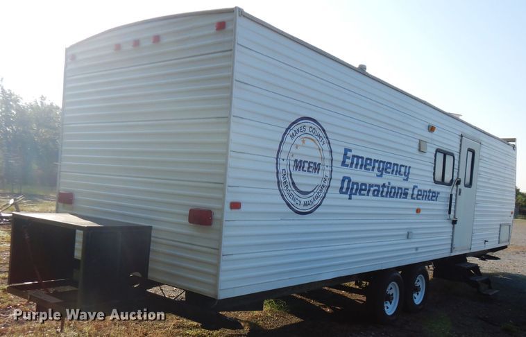 image for item FR9102 2006 Fleetwood  camper