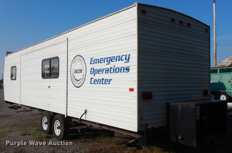 image for item FR9102 2006 Fleetwood  camper