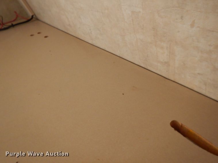 image for item FR9102 2006 Fleetwood  camper