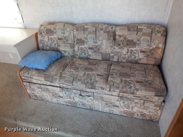 image for item FR9102 2006 Fleetwood  camper