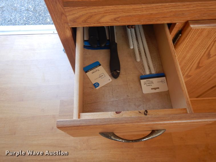 image for item FR9102 2006 Fleetwood  camper