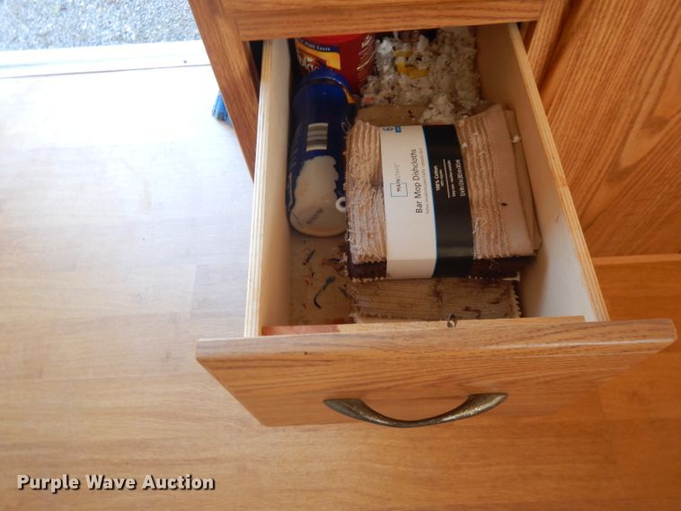 image for item FR9102 2006 Fleetwood  camper