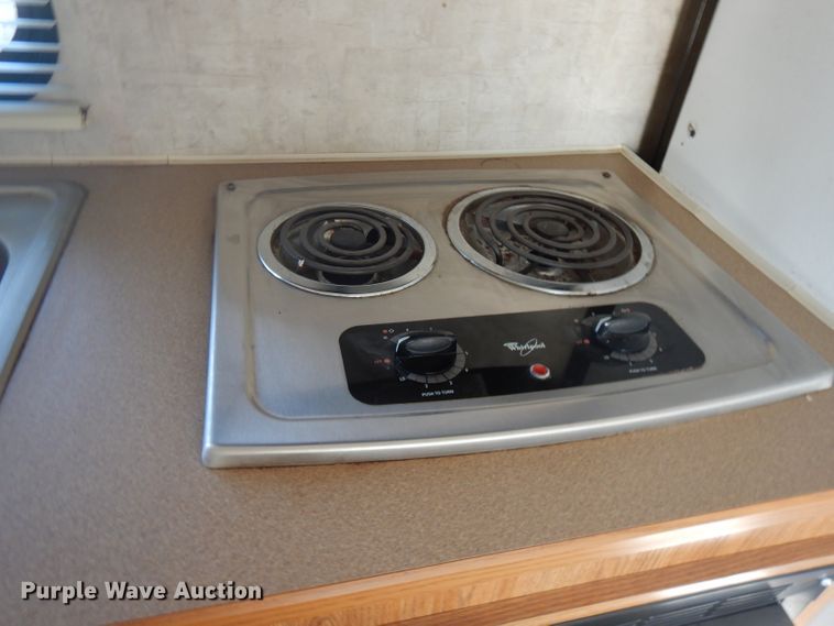 image for item FR9102 2006 Fleetwood  camper