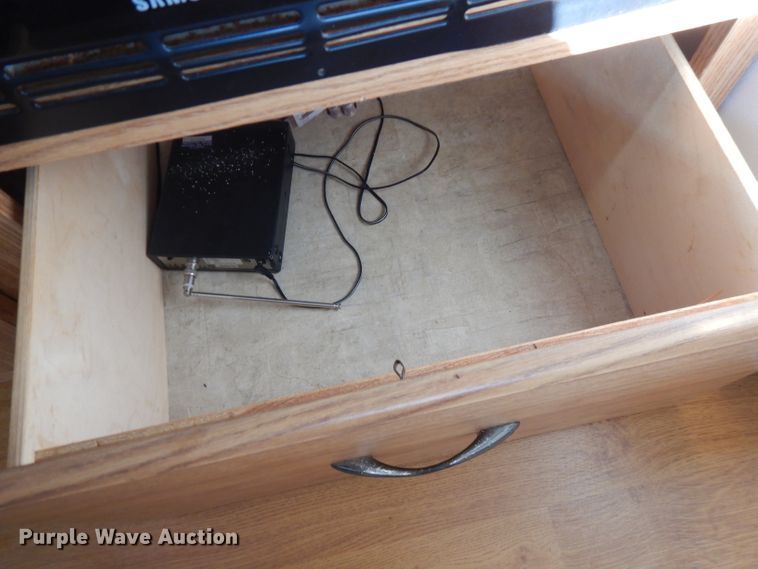 image for item FR9102 2006 Fleetwood  camper