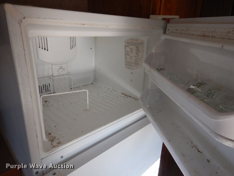 image for item FR9102 2006 Fleetwood  camper