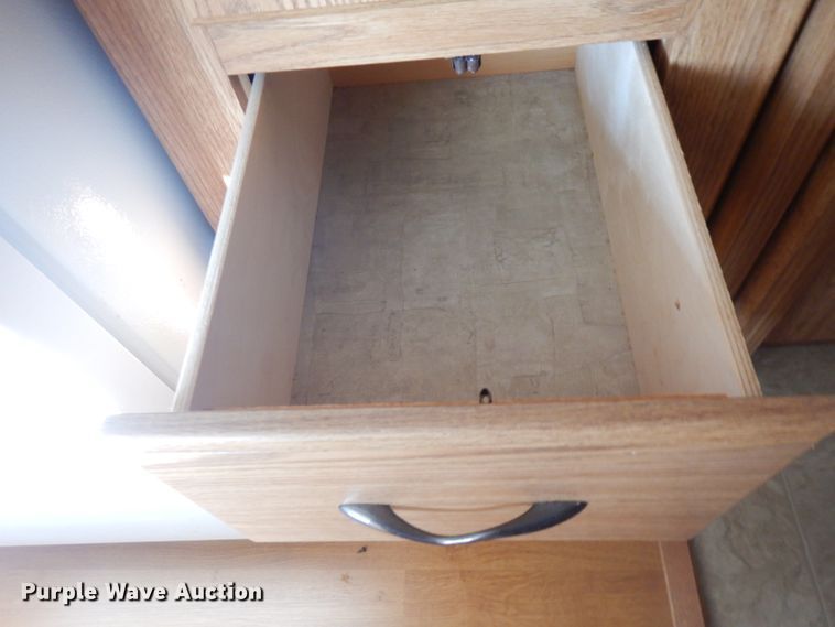 image for item FR9102 2006 Fleetwood  camper