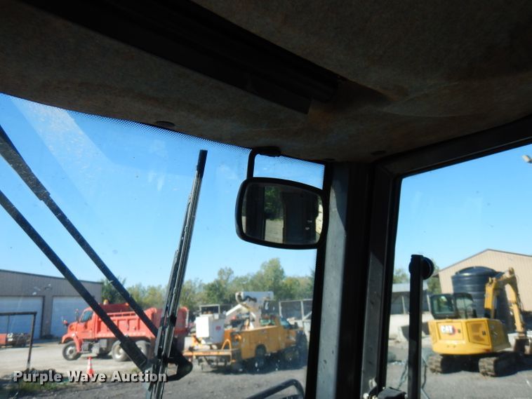 image for item FR9116 Ford 555  backhoe