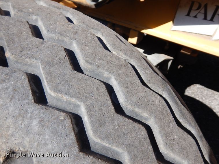 image for item FR9116 Ford 555  backhoe