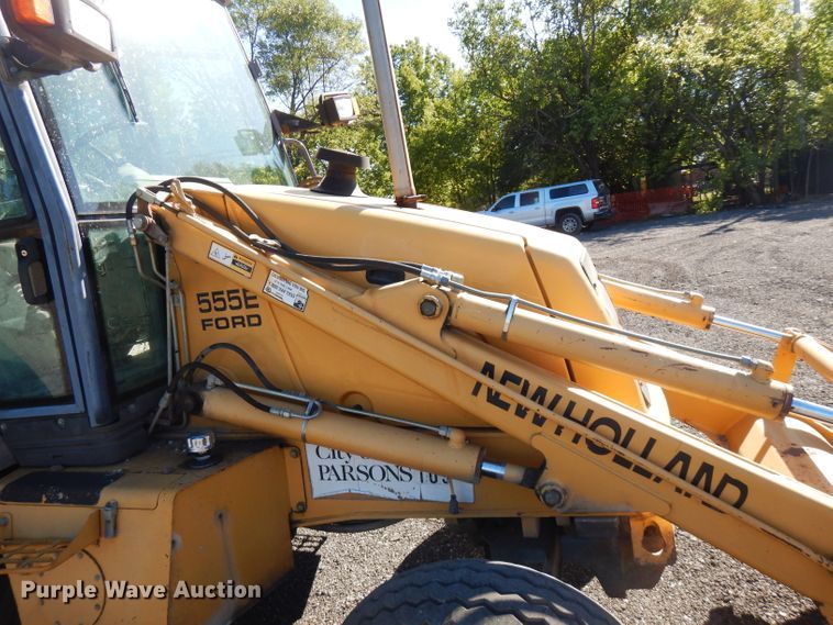 image for item FR9116 Ford 555  backhoe