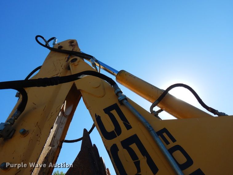 image for item FR9116 Ford 555  backhoe