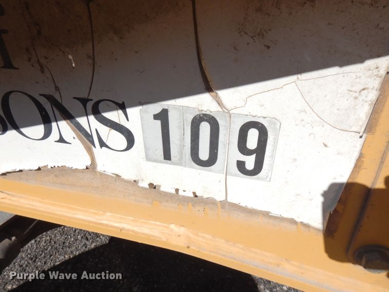 image for item FR9116 Ford 555  backhoe