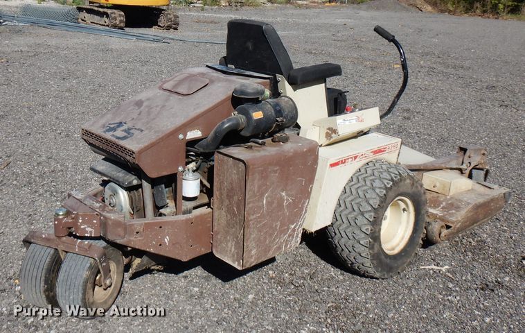 image for item FR9117 Grasshopper 928D ZTR lawn mower