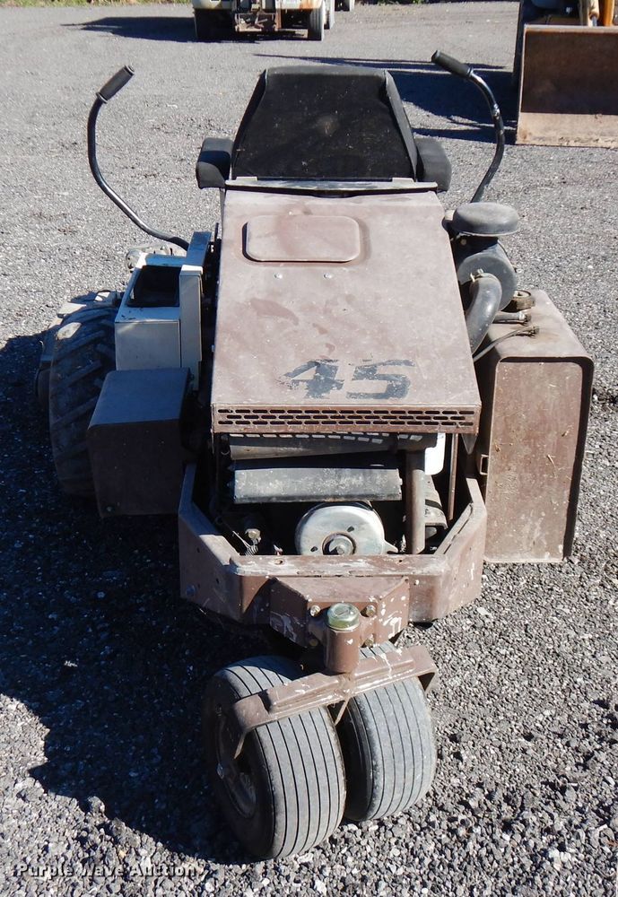 image for item FR9117 Grasshopper 928D ZTR lawn mower